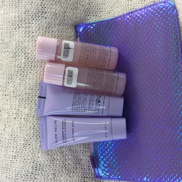 Glow Recipe Toner/Cleanser/Bubble T Face Mask Bundle - Picture 3 of 14